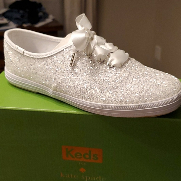 champion color shoes